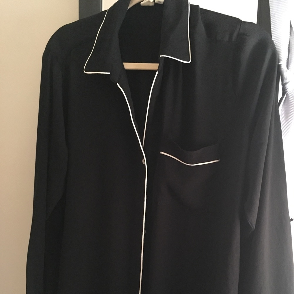 Gap pajama style blouse